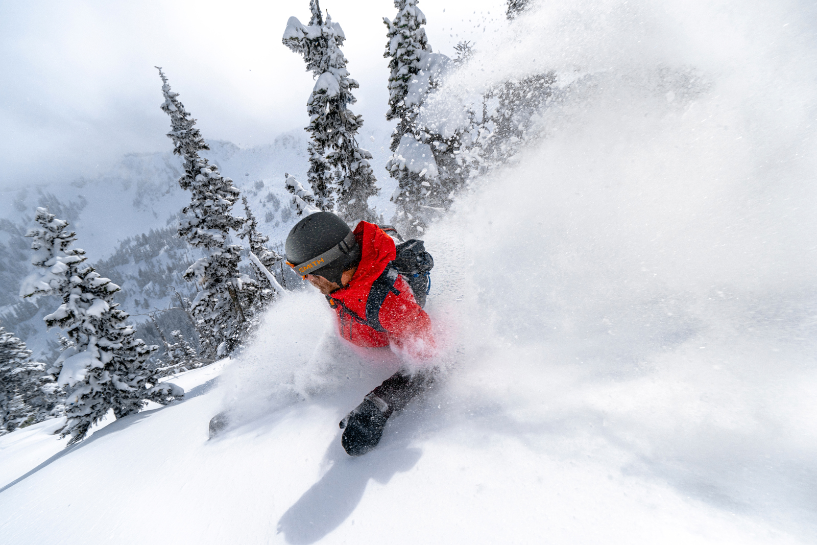 2526_IKON_CRYSTAL_MOUNTAIN_ColtonJacobs_06336_WITH HELMET_72dpi.jpg